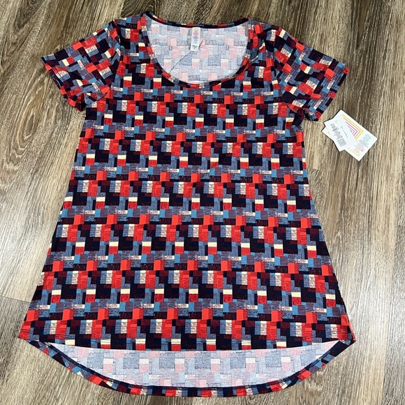 NWT Lularoe Classic T Red/Blue Shirt, Sz:XS - Picture 1 of 4